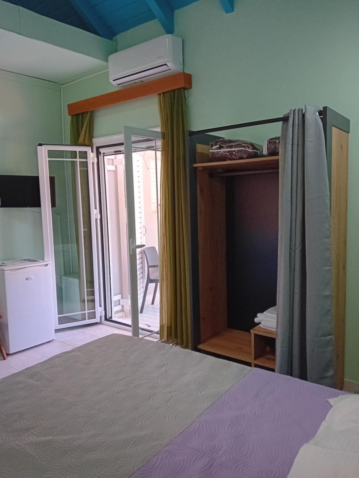 Valta'S Room 3 Paleros Kültér fotó